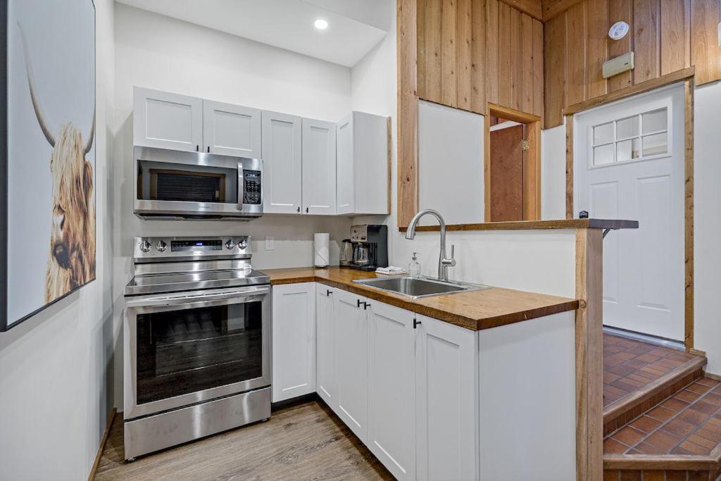 Canmore Cabin By Canadian Rockies Vacation Rentals Exterior photo