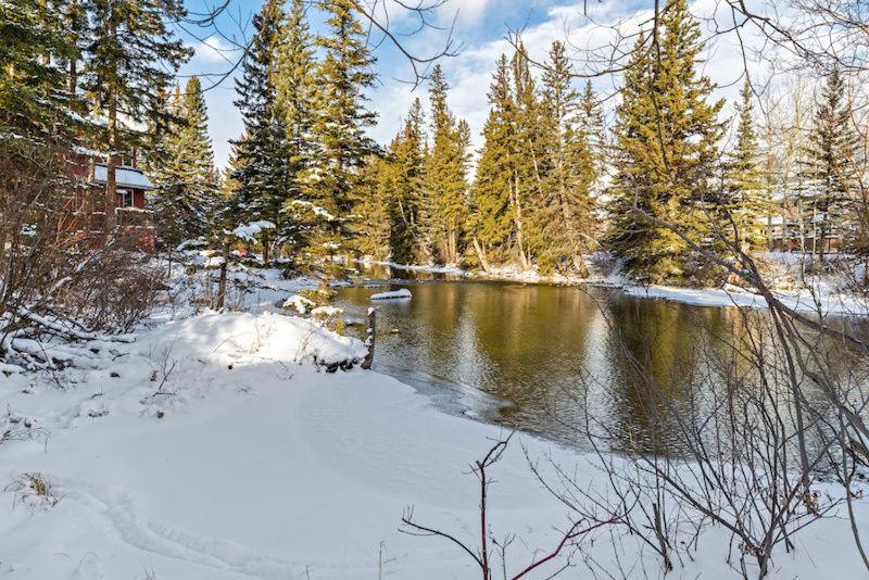 Canmore Cabin By Canadian Rockies Vacation Rentals Exterior photo